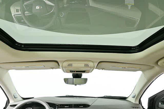 new 2025 Cadillac XT5 car, priced at $52,690