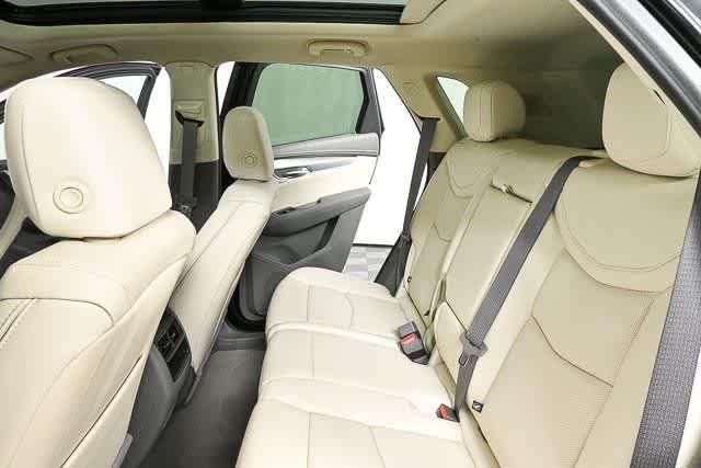 new 2025 Cadillac XT5 car, priced at $52,690