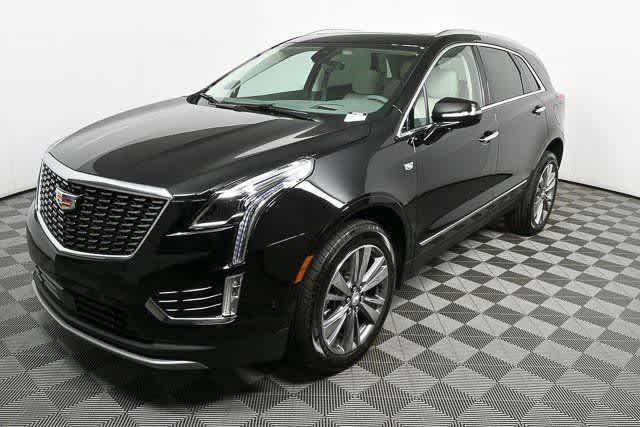 new 2025 Cadillac XT5 car, priced at $52,690