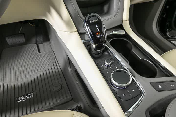 new 2025 Cadillac XT6 car, priced at $56,460