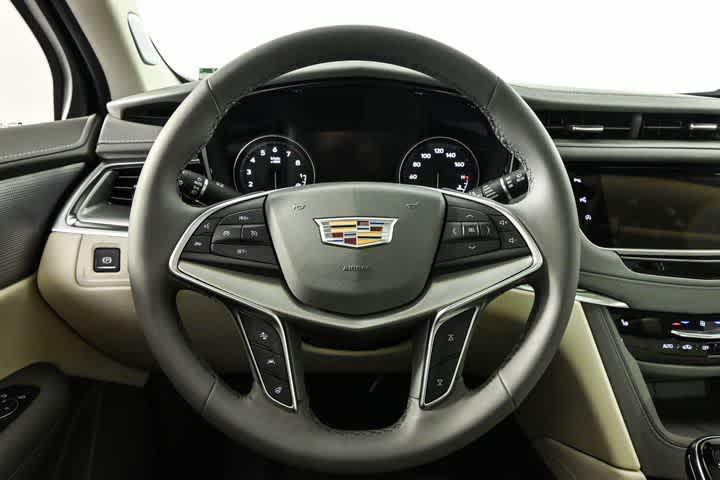 new 2025 Cadillac XT5 car, priced at $56,585