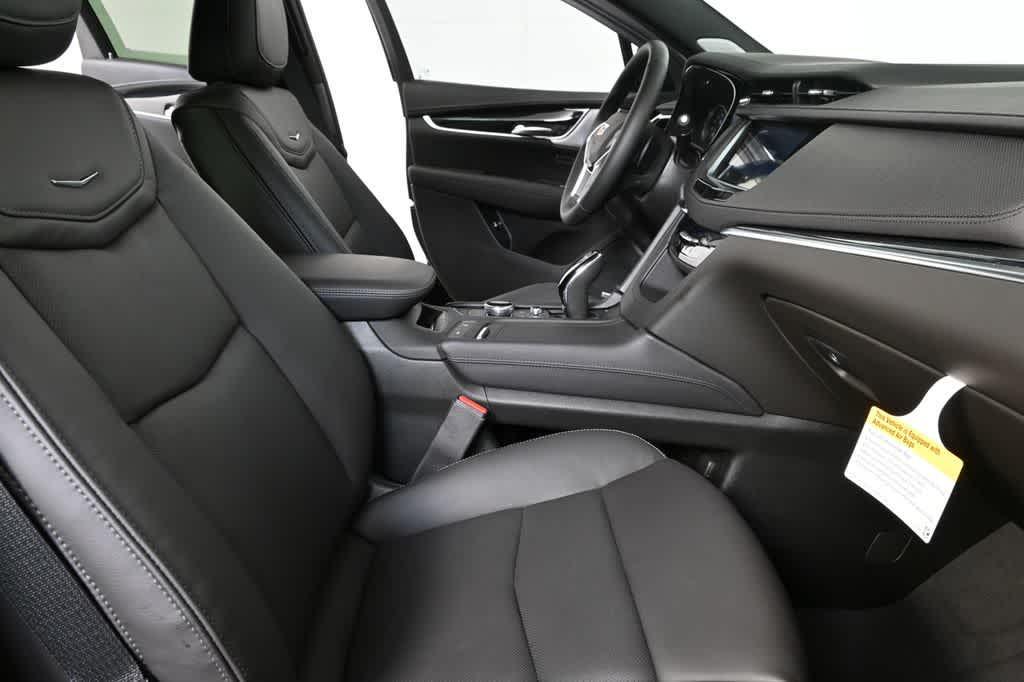 new 2026 Cadillac XT5 car, priced at $53,095