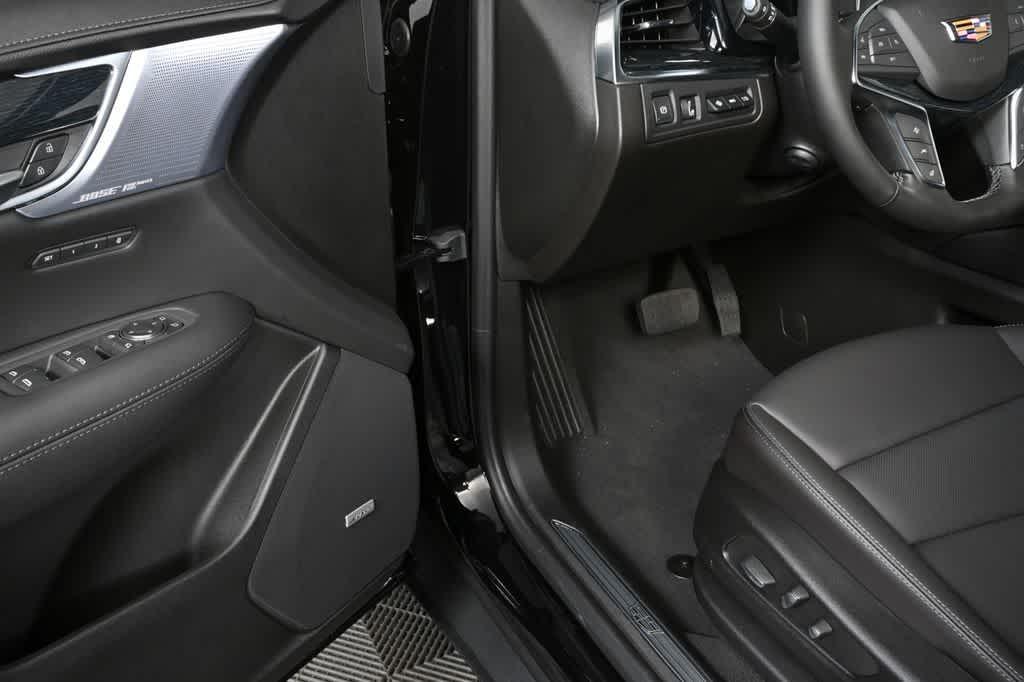 new 2026 Cadillac XT5 car, priced at $53,095