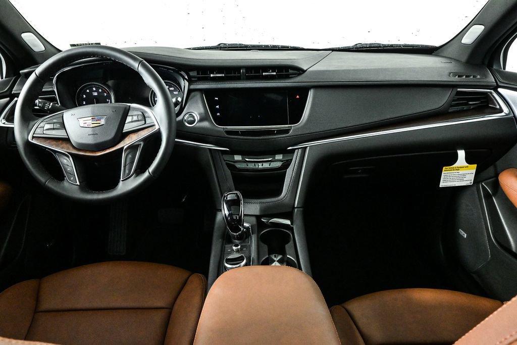new 2024 Cadillac XT5 car, priced at $49,660