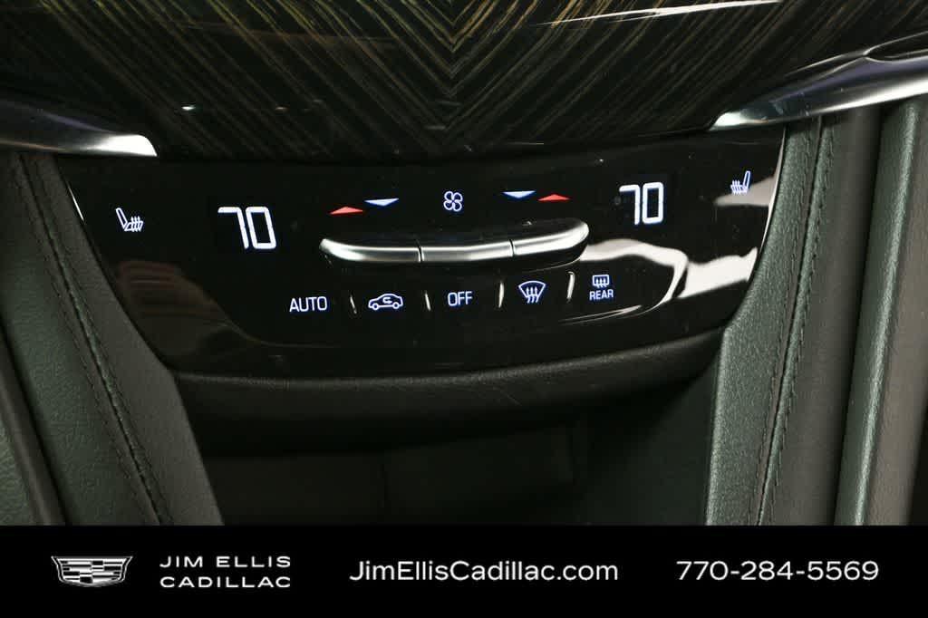 used 2022 Cadillac XT6 car, priced at $32,950