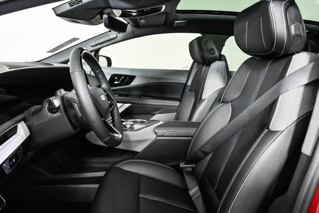 new 2025 Cadillac OPTIQ car, priced at $48,815