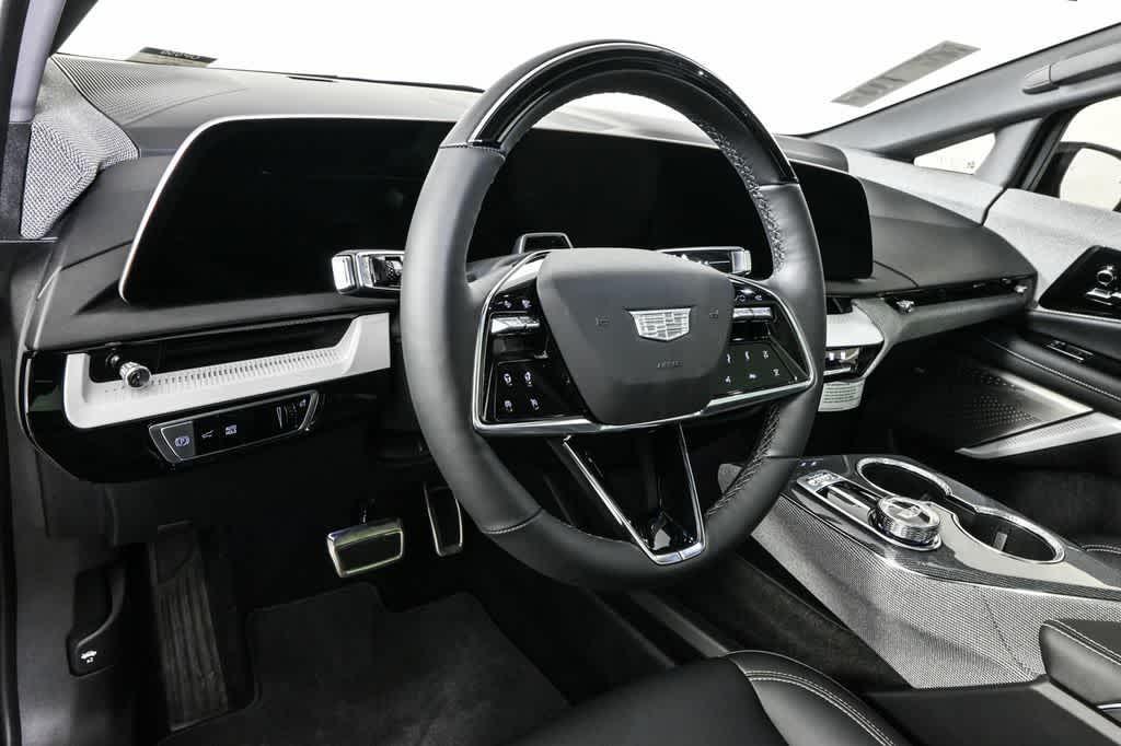 new 2025 Cadillac OPTIQ car, priced at $48,815