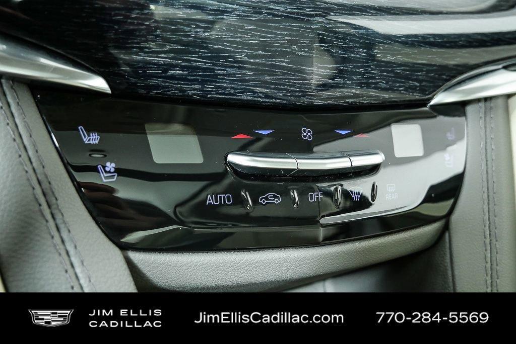 used 2023 Cadillac XT6 car, priced at $38,254