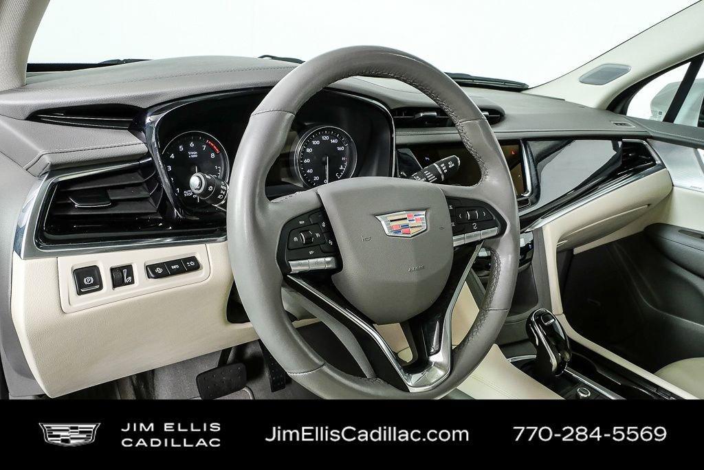 used 2023 Cadillac XT6 car, priced at $38,254