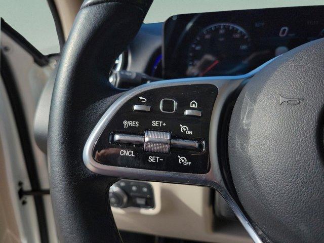 used 2022 Mercedes-Benz GLB 250 car, priced at $28,900