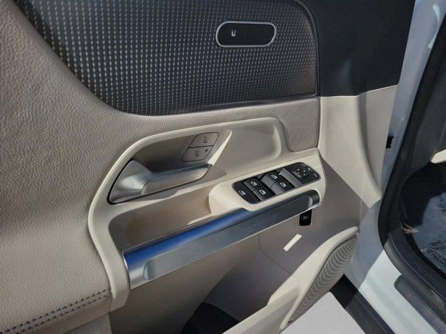 used 2022 Mercedes-Benz GLB 250 car, priced at $28,900