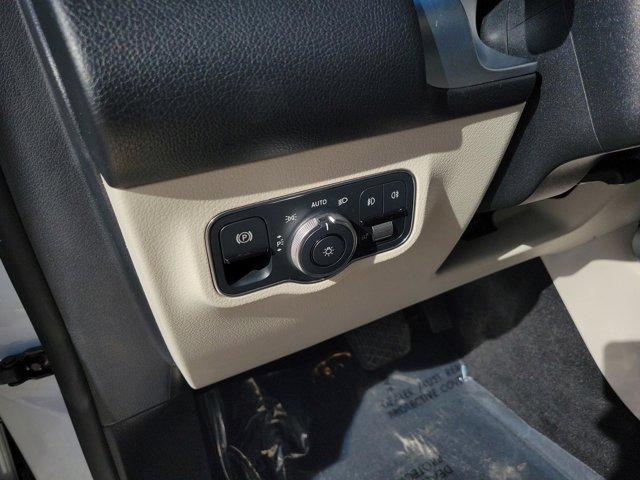 used 2022 Mercedes-Benz GLB 250 car, priced at $28,900