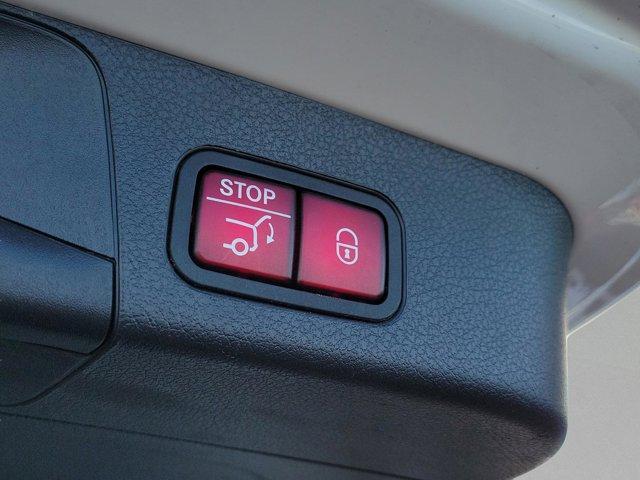 used 2022 Mercedes-Benz GLB 250 car, priced at $22,240