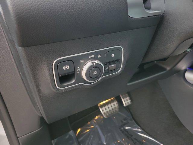 new 2026 Mercedes-Benz AMG GLB 35 car, priced at $67,890