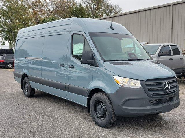 new 2026 Mercedes-Benz Sprinter 2500 car, priced at $61,639