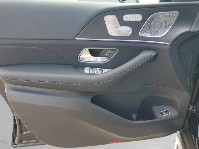 new 2026 Mercedes-Benz GLS 580 car, priced at $119,930