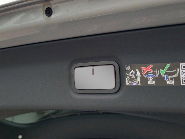 new 2026 Mercedes-Benz Maybach GLS 600 car, priced at $209,555