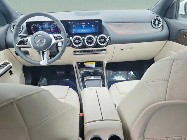 new 2026 Mercedes-Benz GLA 250 car, priced at $47,445