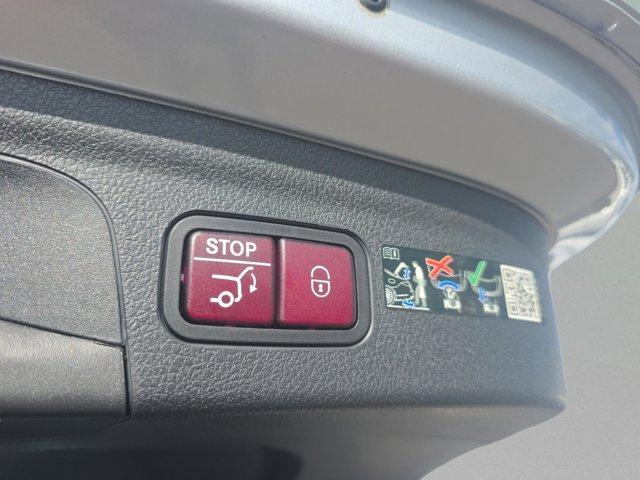 used 2025 Mercedes-Benz GLE 580 car, priced at $77,997