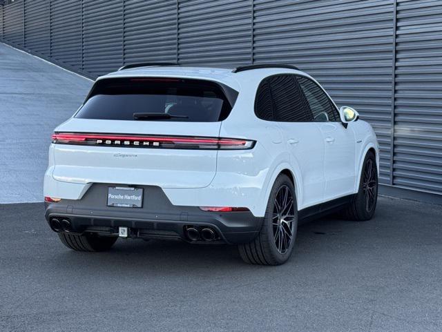 new 2025 Porsche Cayenne car, priced at $123,085