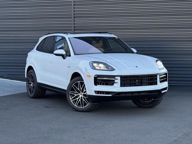 new 2025 Porsche Cayenne car, priced at $123,085