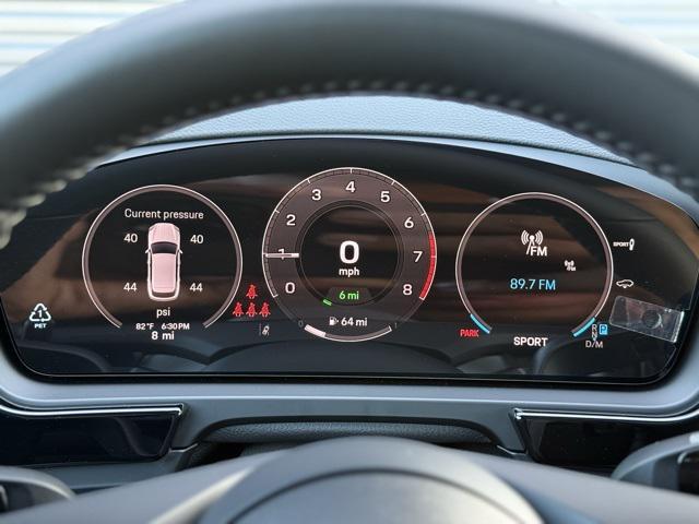 new 2025 Porsche Cayenne car, priced at $123,085