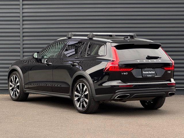 used 2021 Volvo V60 Cross Country car, priced at $28,786
