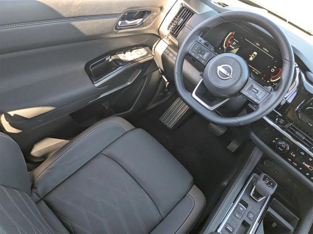 new 2025 Nissan Pathfinder car, priced at $42,706