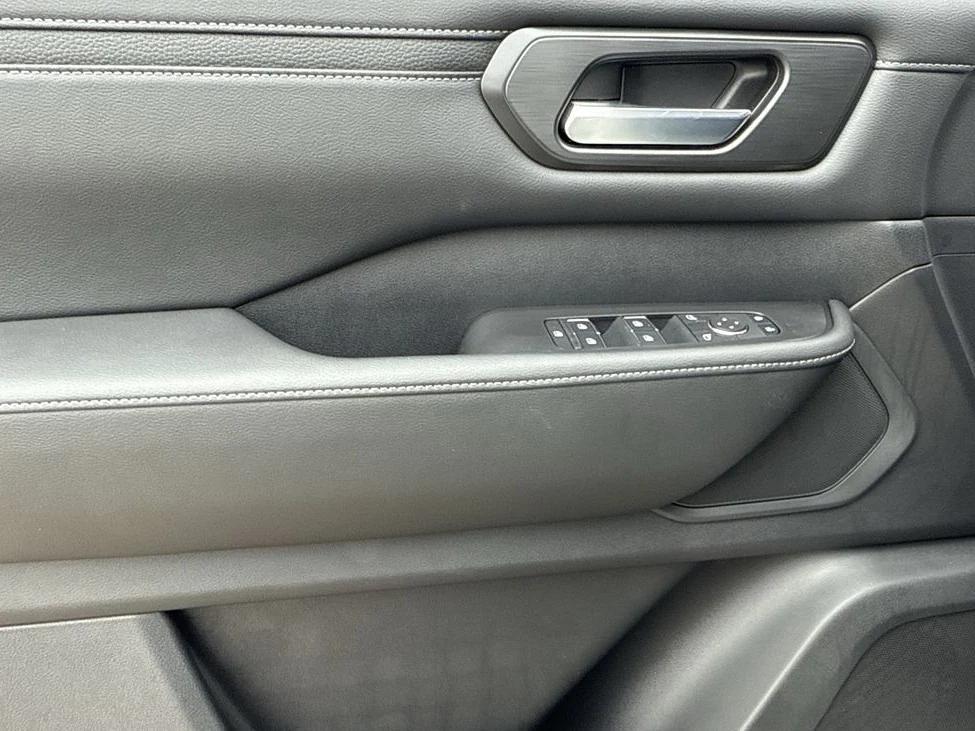 new 2026 Nissan Armada car, priced at $57,041