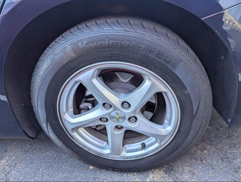 used 2018 Chevrolet Malibu car, priced at $9,802