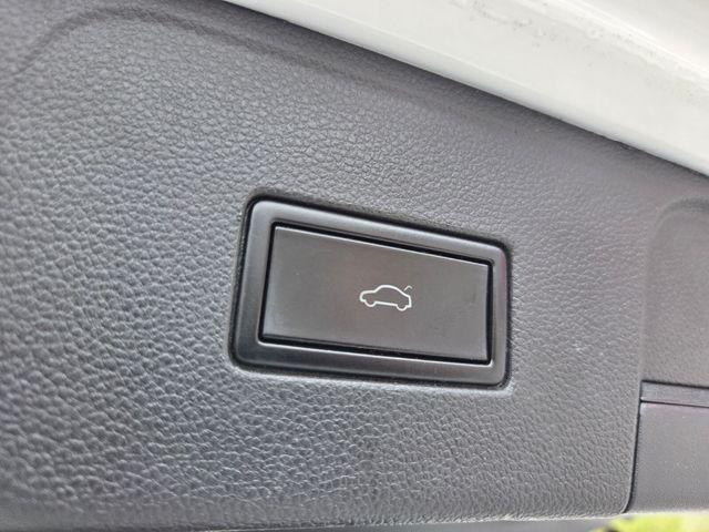 used 2021 Volkswagen Atlas car, priced at $14,995