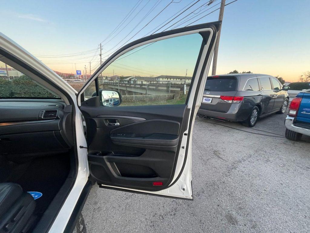 used 2022 Honda Pilot car, priced at $22,985