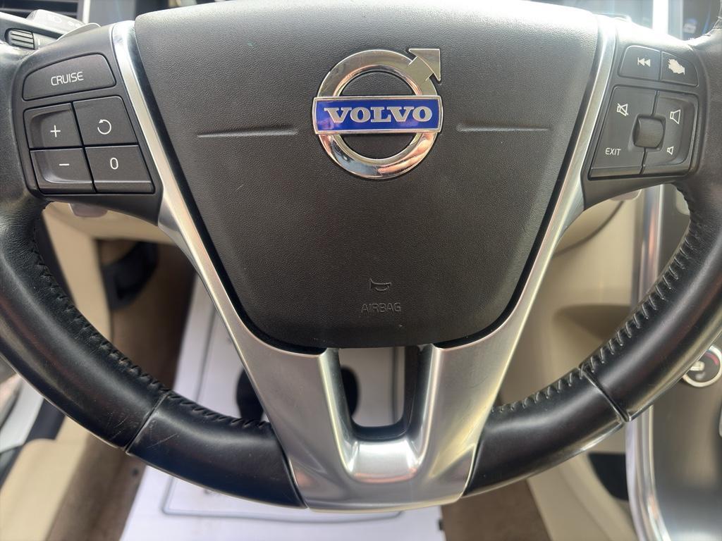 used 2015 Volvo XC60 car, priced at $11,657
