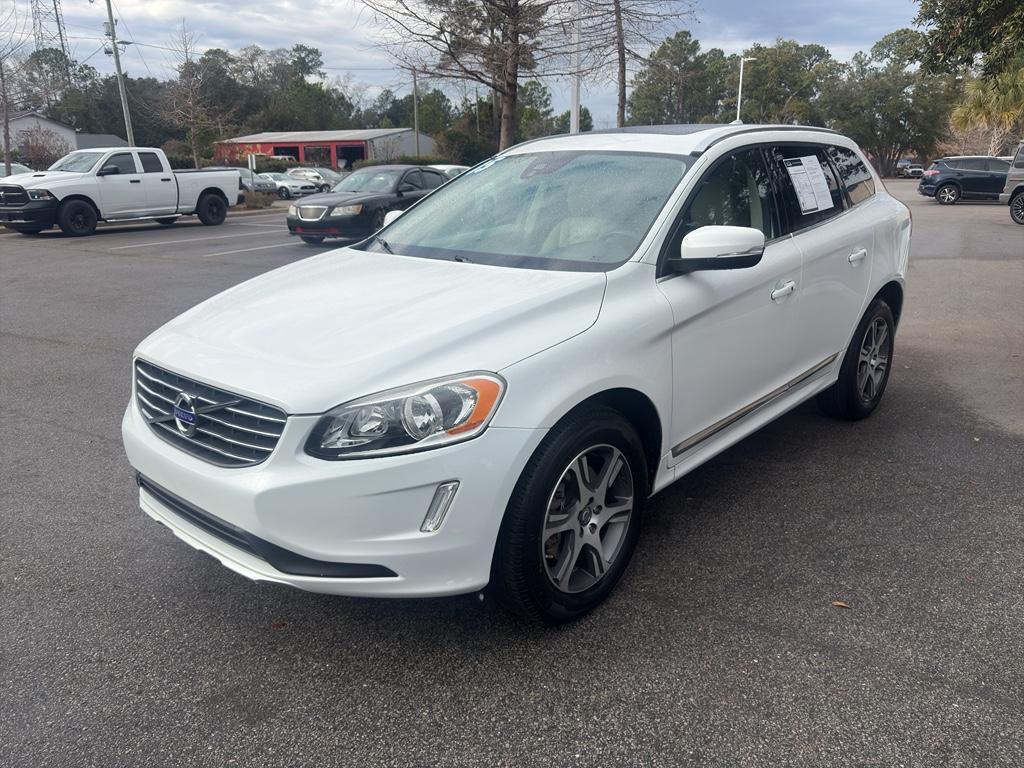 used 2015 Volvo XC60 car, priced at $11,657