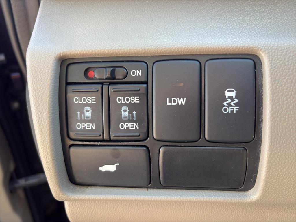 used 2015 Honda Odyssey car, priced at $10,480