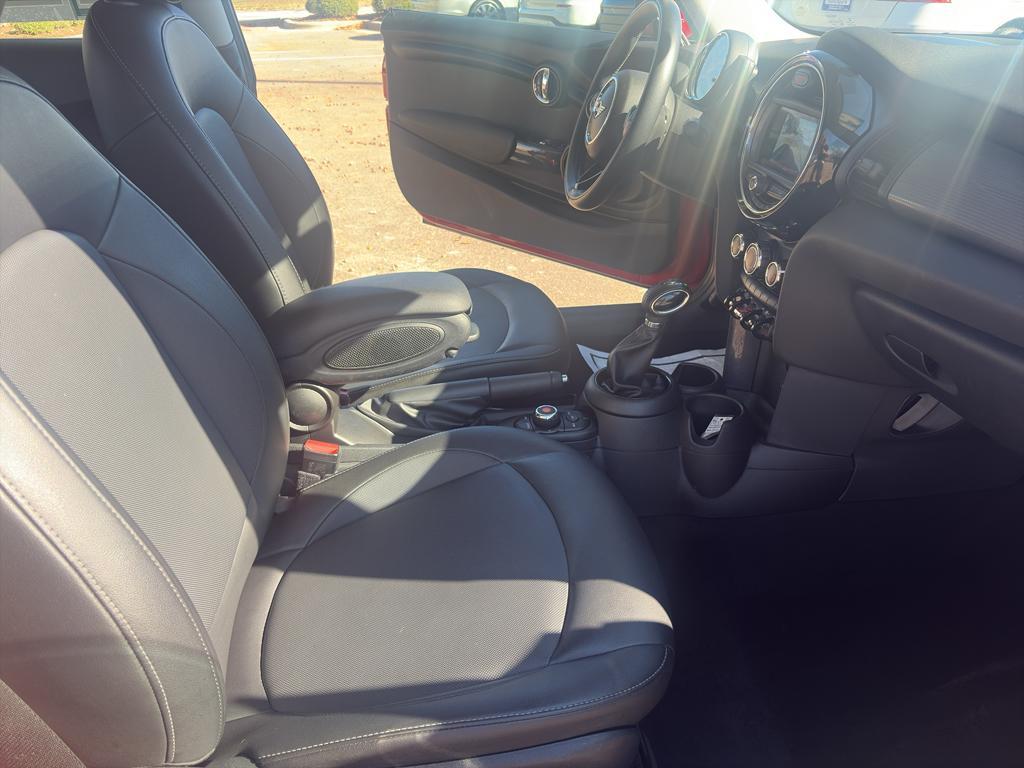 used 2019 MINI Hardtop car, priced at $10,995