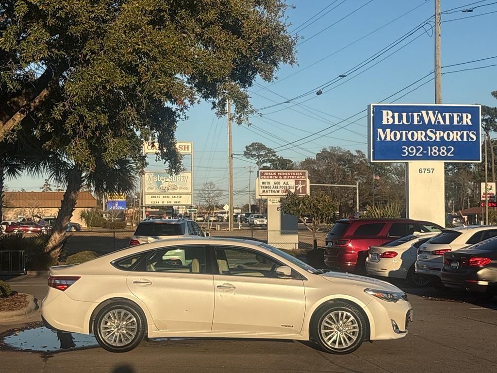 used 2013 Toyota Avalon Hybrid car, priced at $11,995