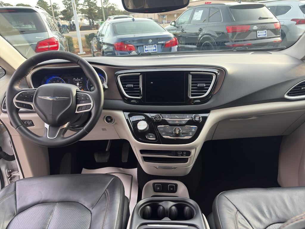 used 2018 Chrysler Pacifica car, priced at $13,800