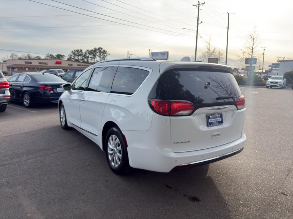 used 2018 Chrysler Pacifica car, priced at $13,800