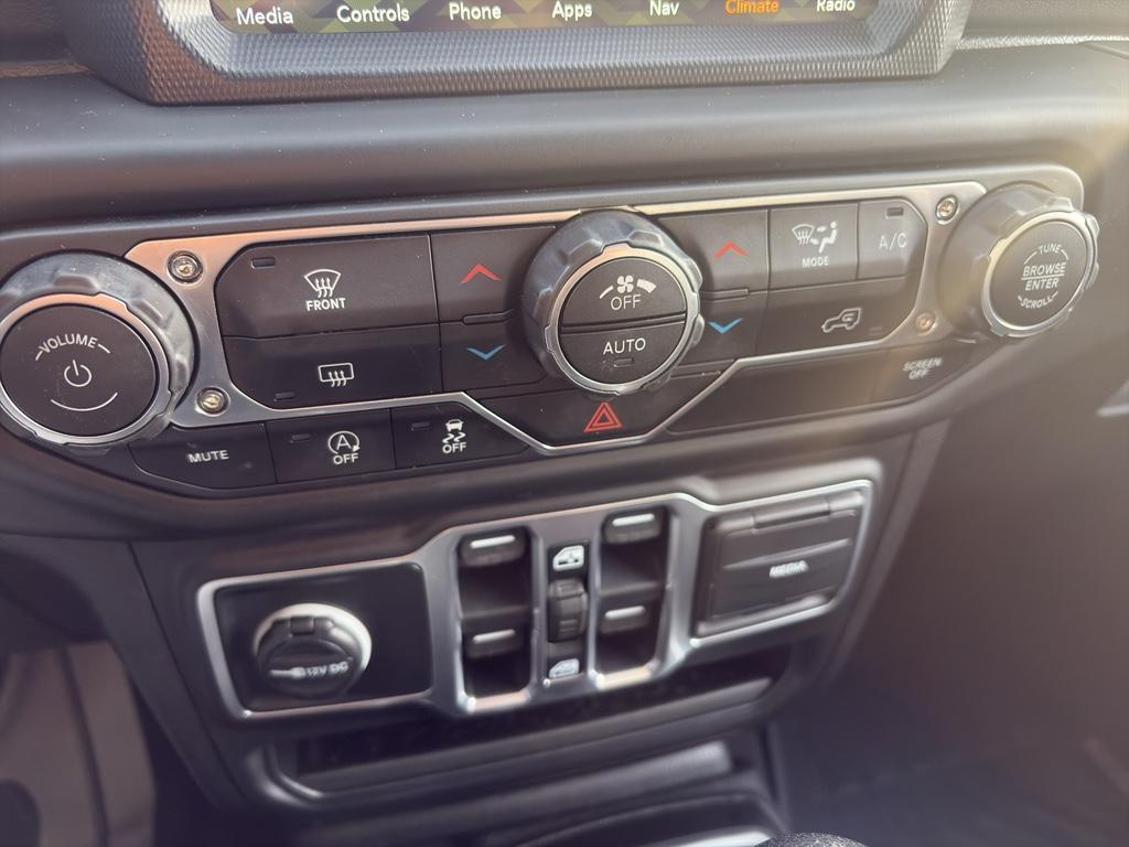 used 2018 Jeep Wrangler Unlimited car, priced at $20,393