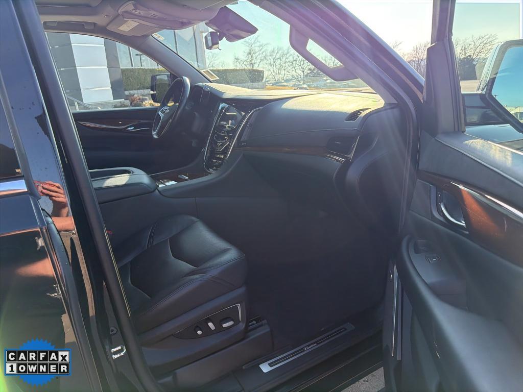 used 2020 Cadillac Escalade car, priced at $36,995