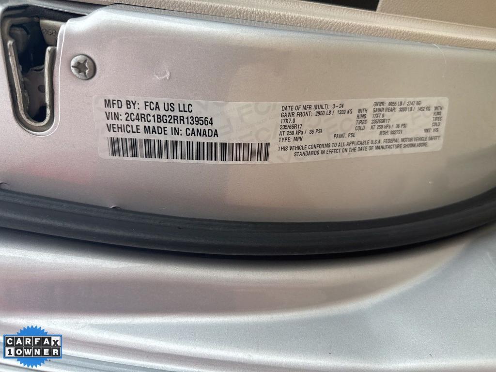 used 2024 Chrysler Pacifica car, priced at $26,997