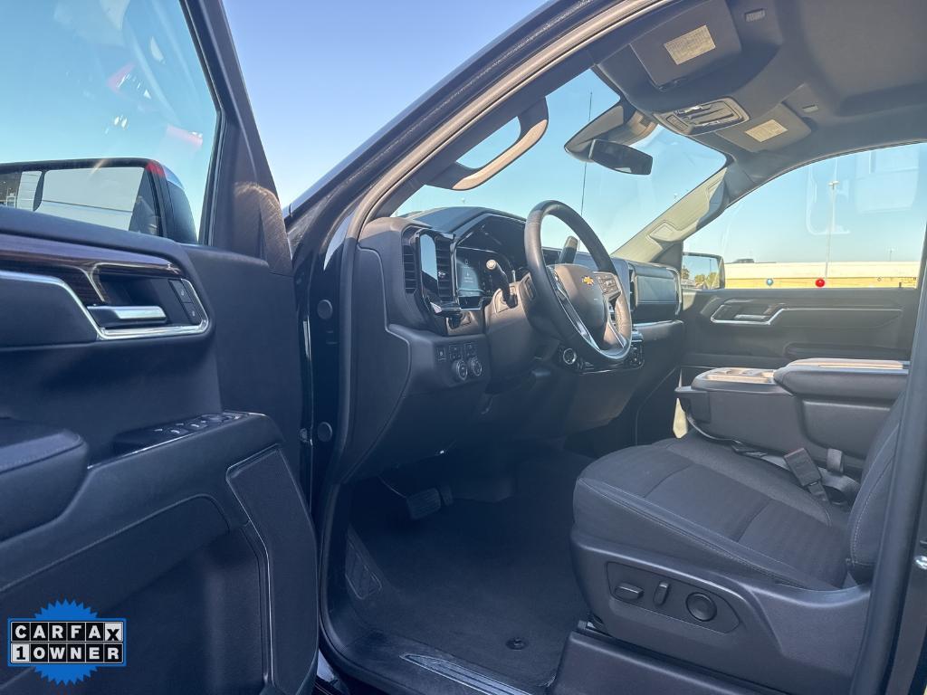 used 2025 Chevrolet Silverado 1500 car, priced at $40,997