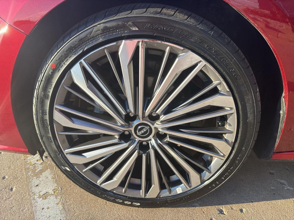used 2023 Nissan Altima car, priced at $21,997