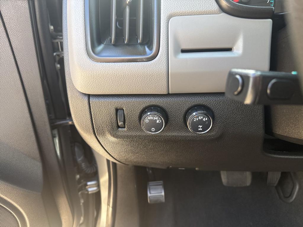 used 2022 Chevrolet Colorado car, priced at $26,997