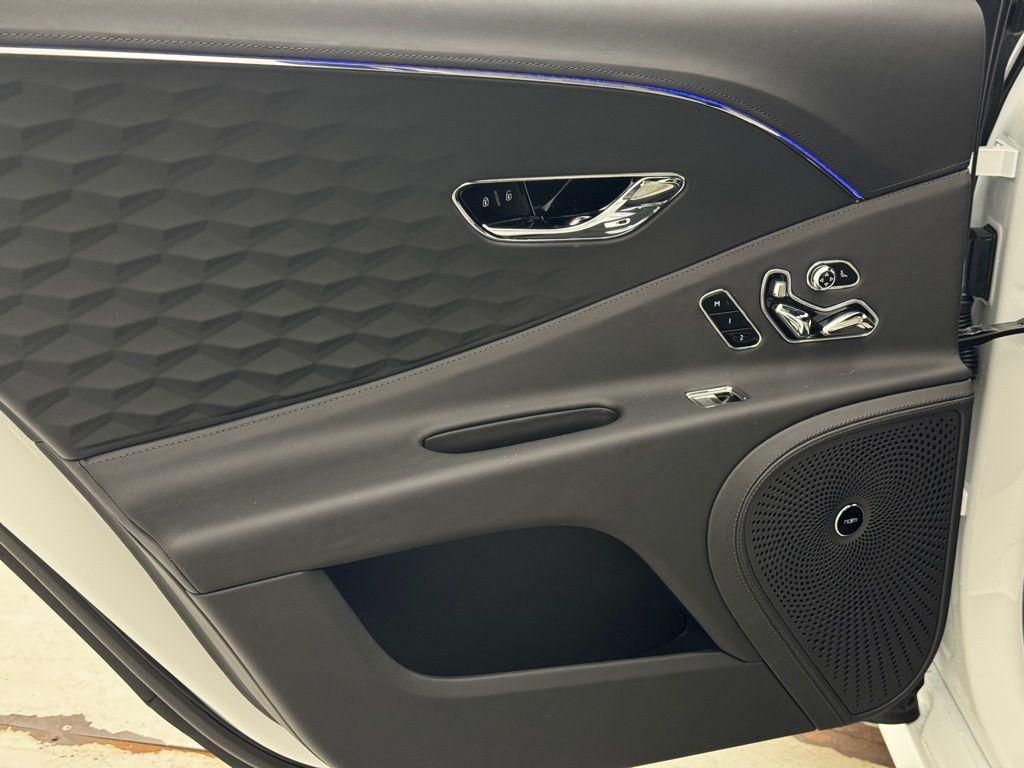 new 2026 Bentley Flying Spur car, priced at $380,235