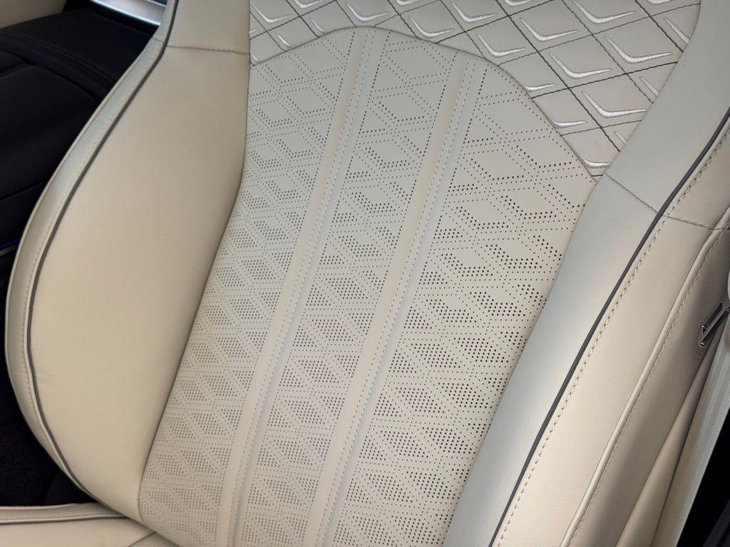 new 2026 Bentley Flying Spur car, priced at $380,235