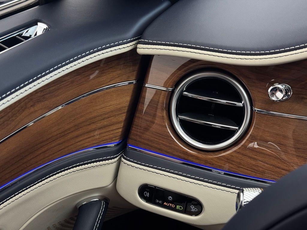 new 2026 Bentley Flying Spur car, priced at $337,475