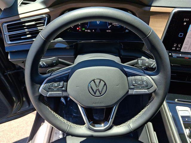 used 2025 Volkswagen Atlas car, priced at $36,935