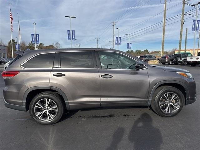 used 2017 Toyota Highlander car, priced at $17,981